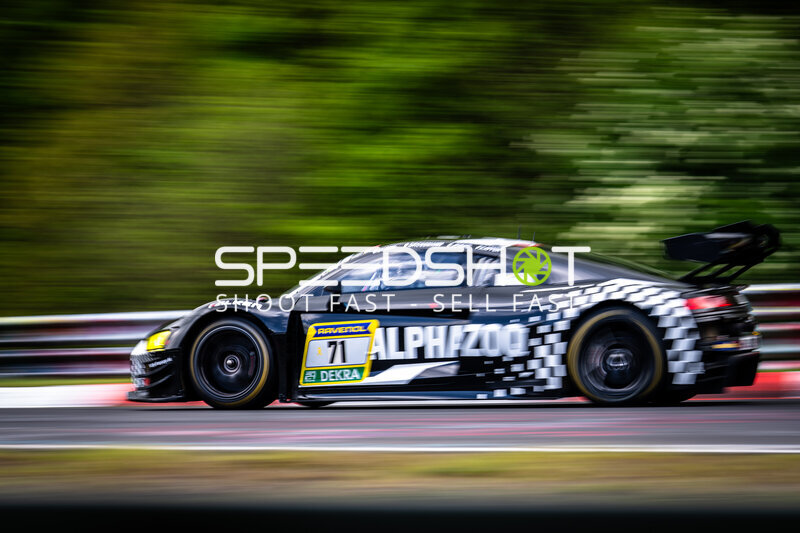 JUTA Racing #71 mit Alphazoo-Sponsoring auf der Nordschleife