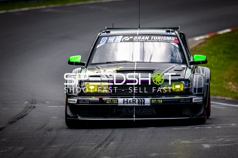 HWA Engineering Speed Fahrzeug auf der Nordschleife