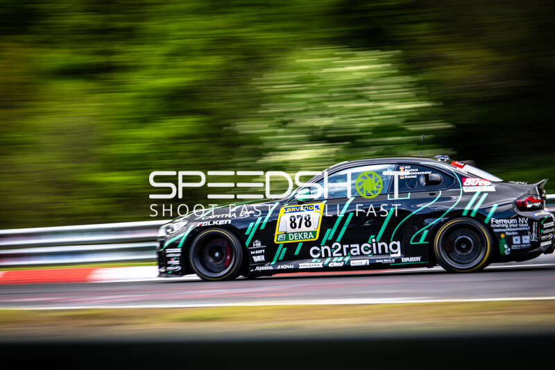 cn2racing Maximilian Hill & Tabea Jünger & Tim Peeters auf der Nordschleife