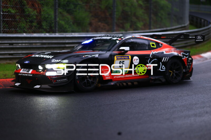 Ford Mustang GT3 #65 von HRT Ford Racing auf der Nordschleife