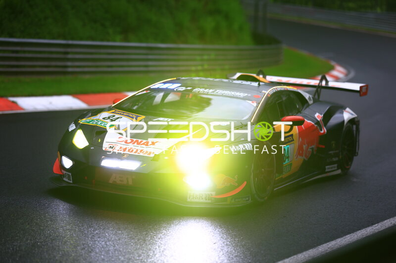 Lamborghini Huracán GT3 #84 von Red Bull Team ABT auf der Nordschleife