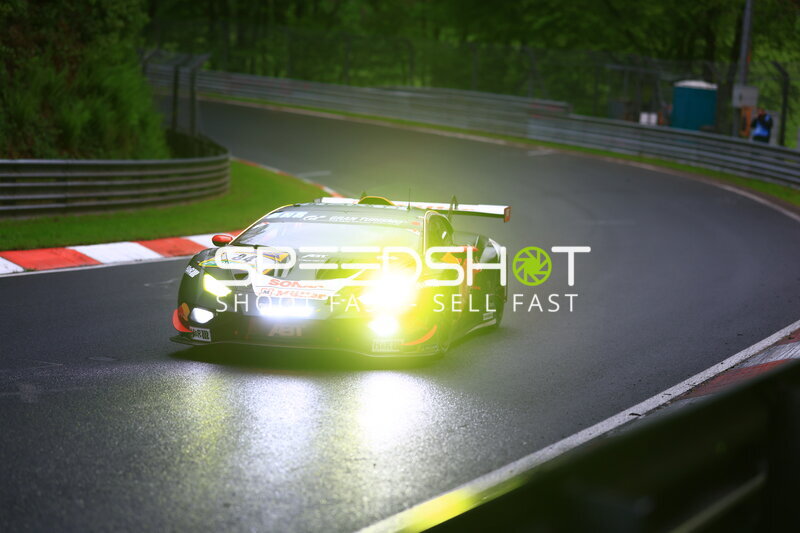 Lamborghini Huracán GT3 #84 von Red Bull Team ABT auf der Nordschleife