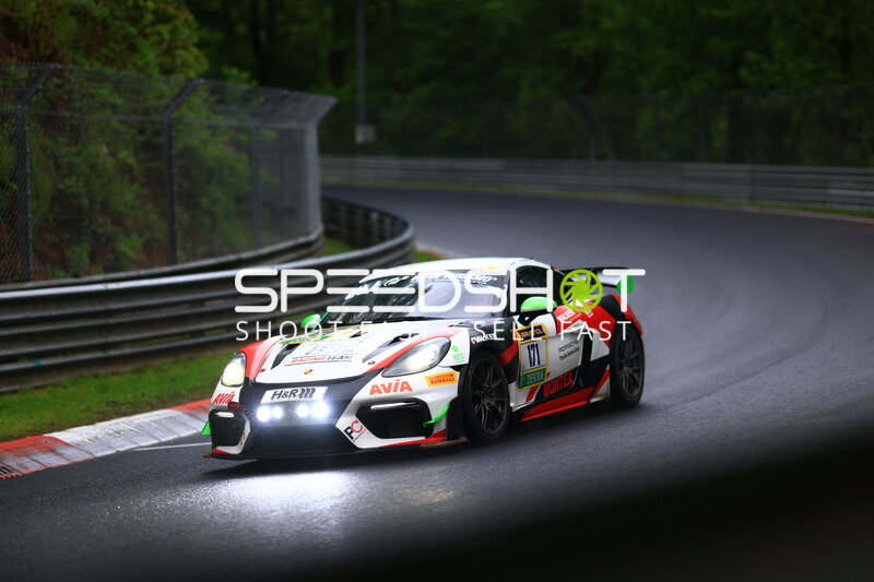 Porsche Cayman GT4 #171 von équipe vitesse auf der Nordschleife