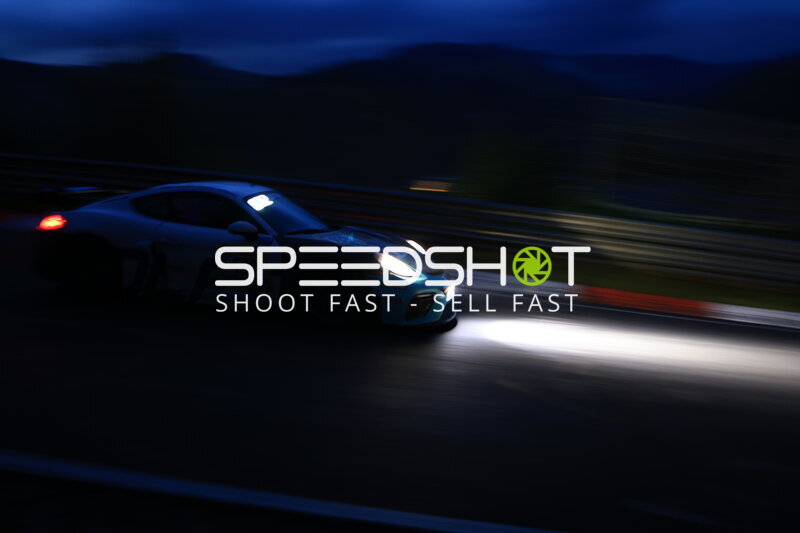 Porsche GT4 bei Nachtfahrt auf der Nordschleife