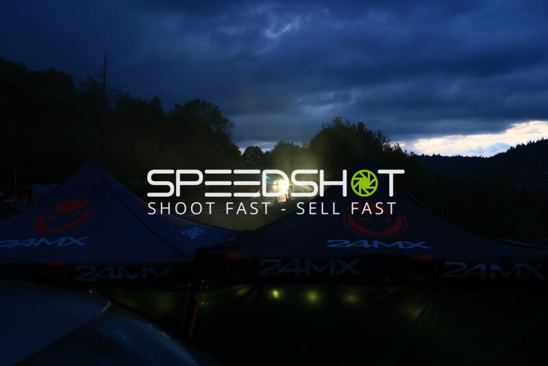 Atmosphärische Abenddämmerung an der Nordschleife mit 24MX-Zelten