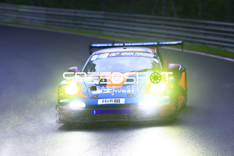 Porsche 911 GT3 R #91 von Reiter Engineering auf der Nordschleife