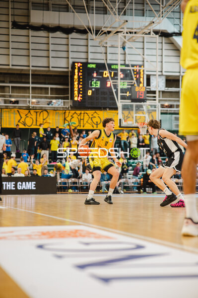 Basketballspiel in der Sömmeringhalle