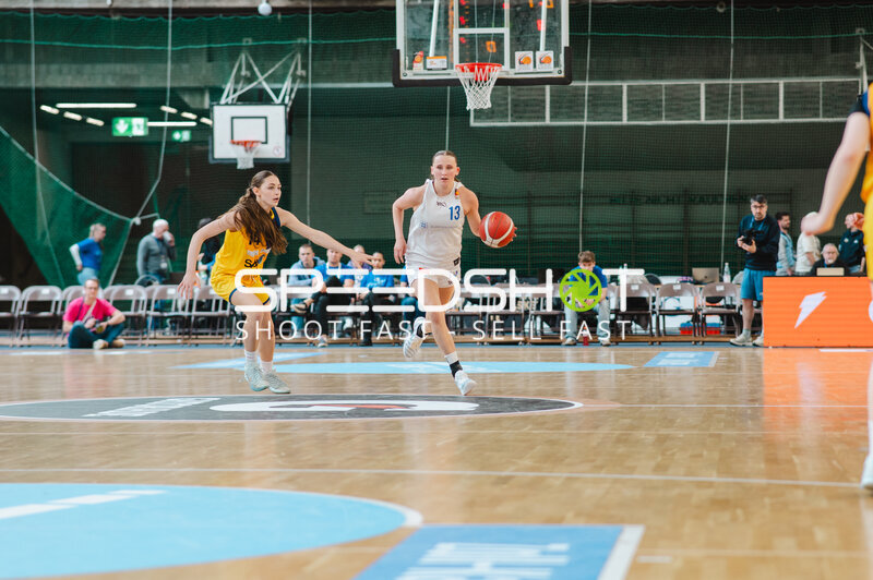 Basketballspiel in der Sömmeringhalle