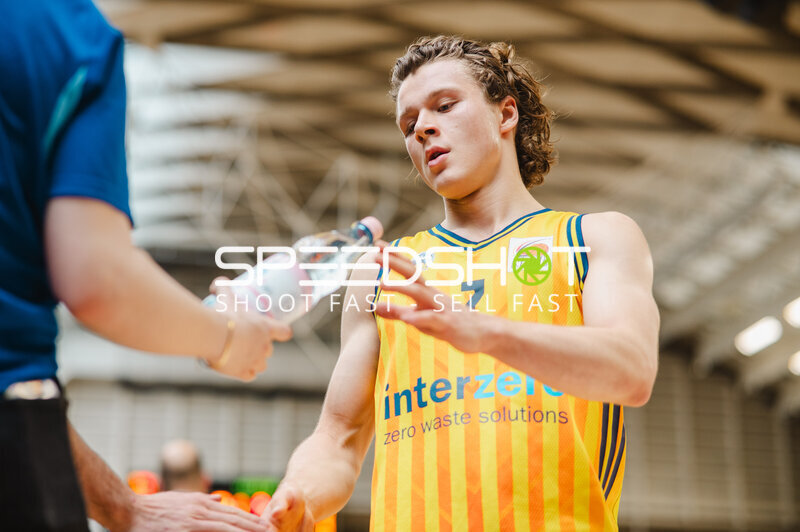 Spieler mit Nummer 7 in Aktion