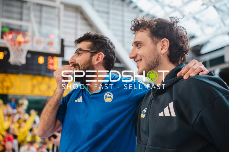 ALBA Berlin Trainer in der Sömmeringhalle