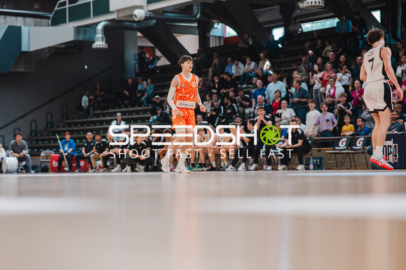 Basketball-Szene in der Sömmeringhalle