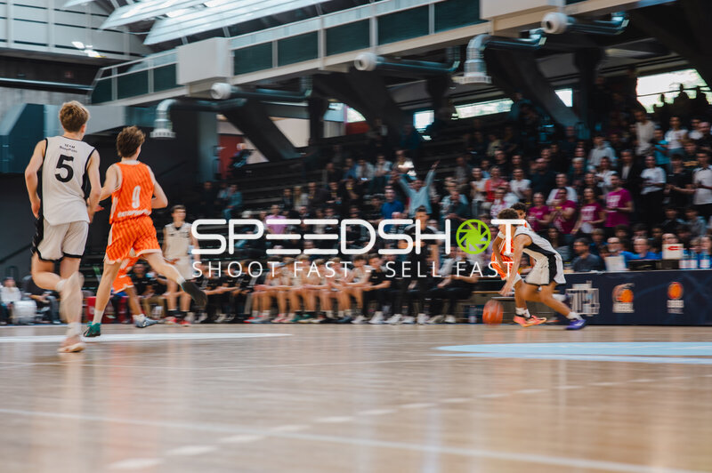 Basketballspiel in der Sömmeringhalle