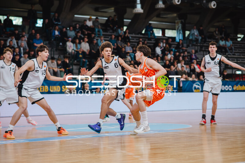 Basketball-Szene in der Sömmeringhalle