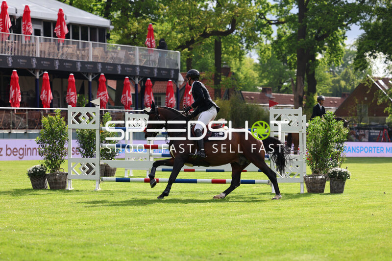 Springreiten im Derbypark Klein Flottbek, Lucas Wenz