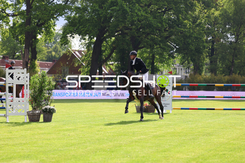 Springreiten im Derbypark Klein Flottbek, Lucas Wenz