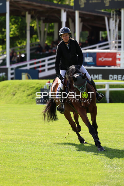 Barbara Schnieper beim Al Shira'aa Deutsches Spring- und Dressur-Derby in Hamburg
