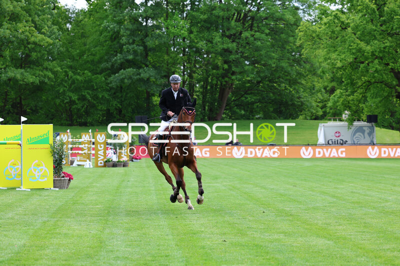 Michael Grimm beim Al Shira'aa Deutsches Spring- und Dressur-Derby in Hamburg