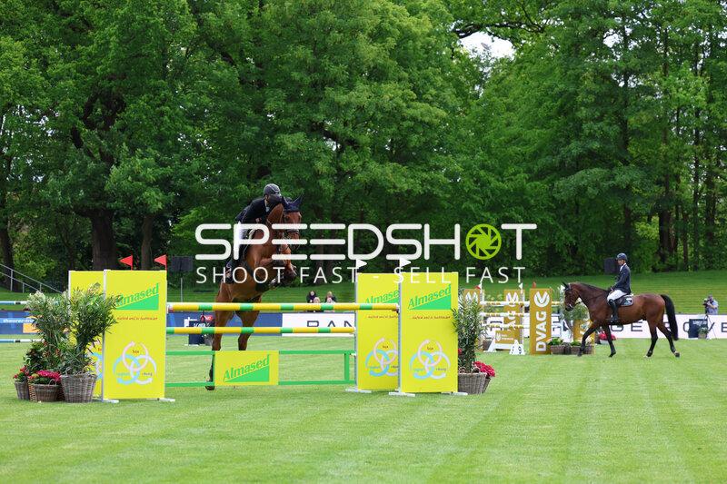 Springreiten im Derbypark Klein Flottbek, Simon Heineke
