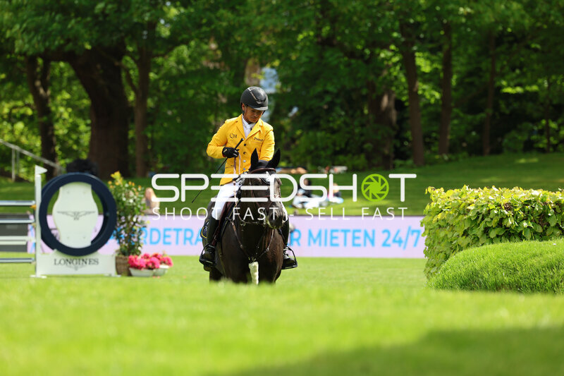 Springreiten im Derbypark Klein Flottbek, Eiken Sato