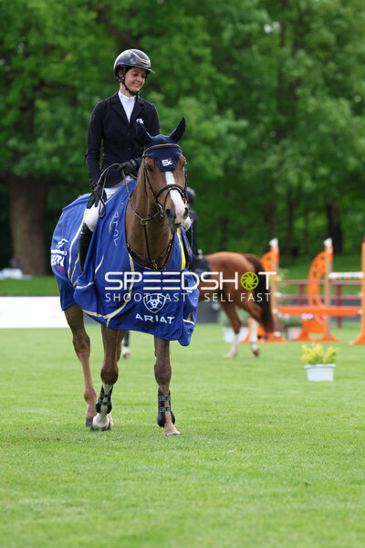 Kendra Claricia Brinkop beim Al Shira'aa Deutsches Spring- und Dressur-Derby in Hamburg