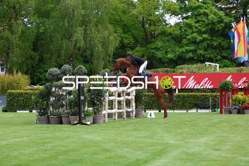 Springreiten im Derbypark Klein Flottbek