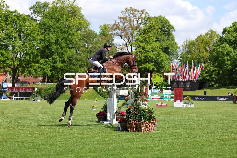Springreiten im Derbypark Klein Flottbek