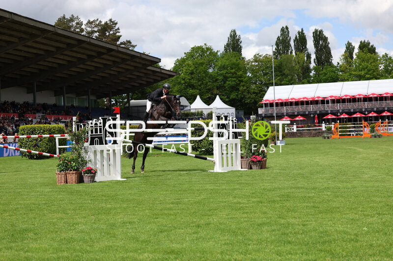 Springreiten im Derbypark Klein Flottbek