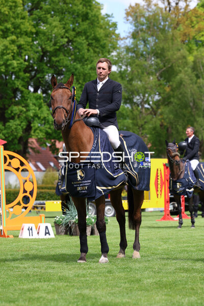 Reiter im Derbypark Klein Flottbek