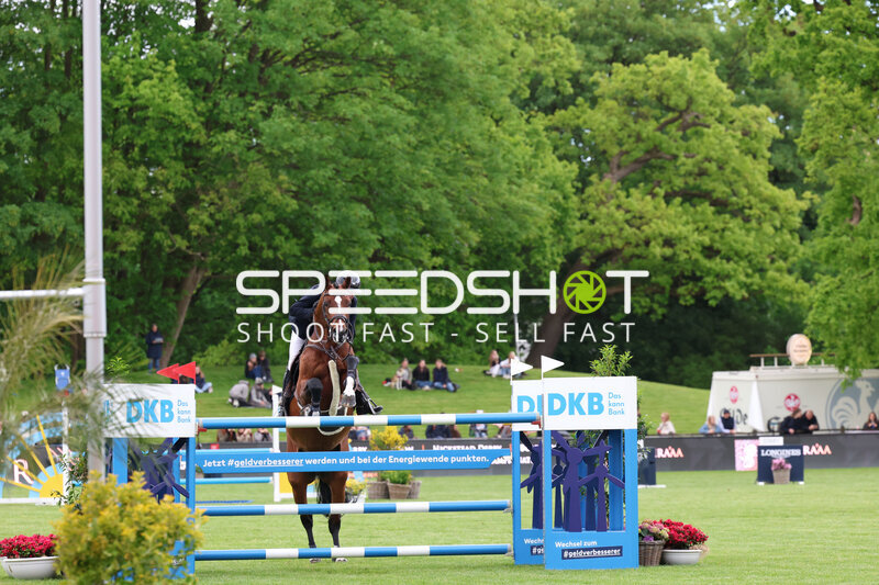 Springreiten im Derbypark Klein Flottbek