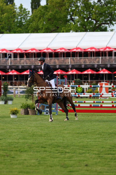 Springreiten im Derbypark Klein Flottbek