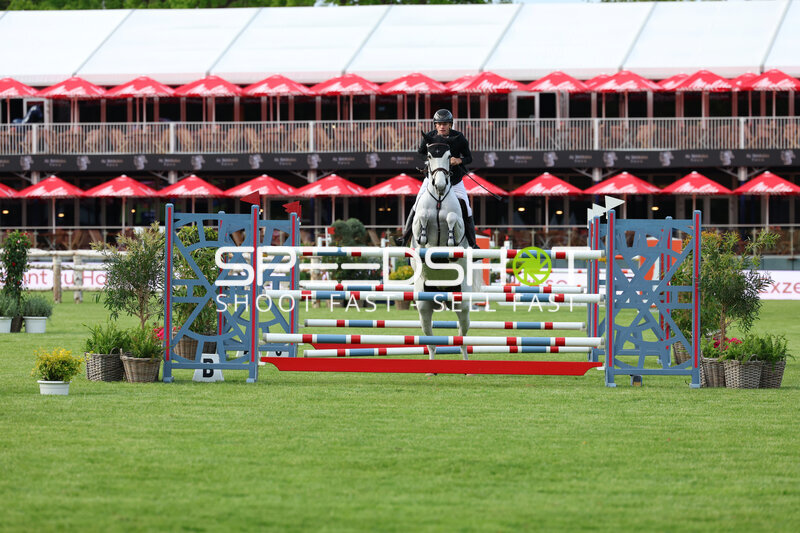 Springreiten im Derbypark Klein Flottbek