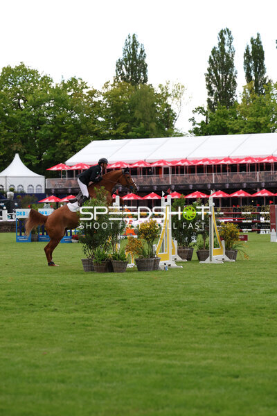 Springreiten im Derbypark Klein Flottbek