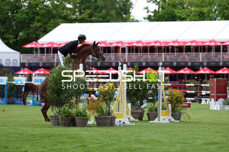 Springreiter im Derbypark Klein Flottbek