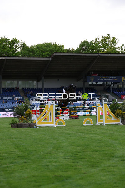 Springreiten im Derbypark Klein Flottbek