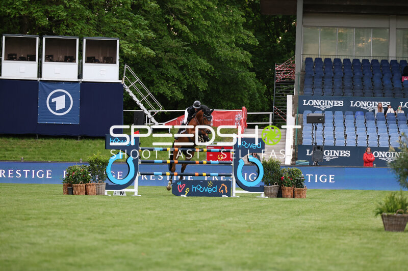 Springreiten im Derbypark Klein Flottbek