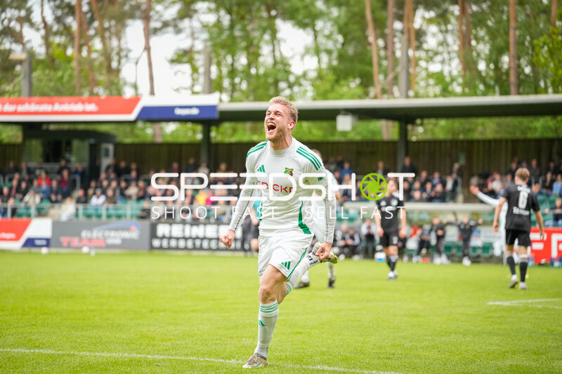 Oberliga Jubel am A-Platz