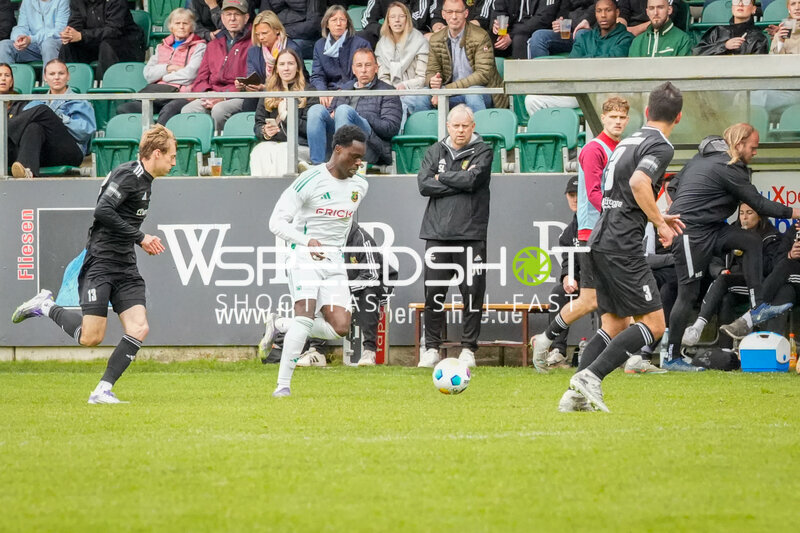 Oberliga am A-Platz Heeslingen