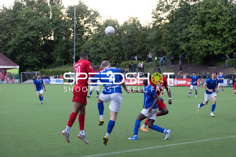 Kampf um den Ball