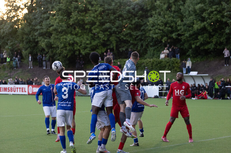 Kampf um den Ball