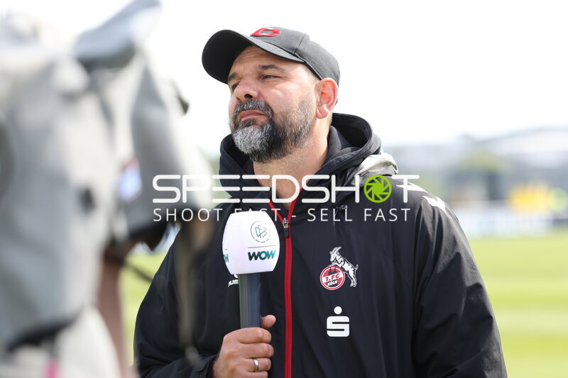 Interview am Trainingszentrum