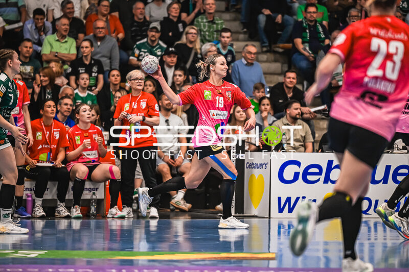 Szene mit Lea Gruber (19; SV Halle-Neustadt) und Marie Polakova (23; SV Halle-Neustadt)