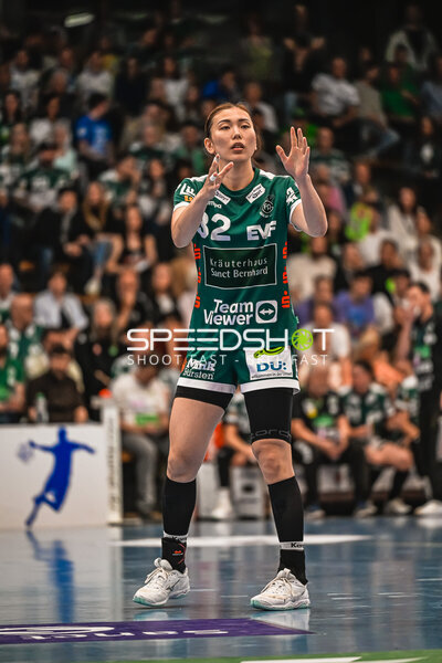 Szene mit Haruno Sasaki (32; Frisch auf Göppingen Frauen)