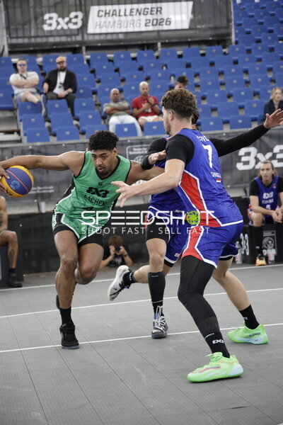 Kostja Mushidi (11; Aachen GER) in Aktion beim FIBA 3x3