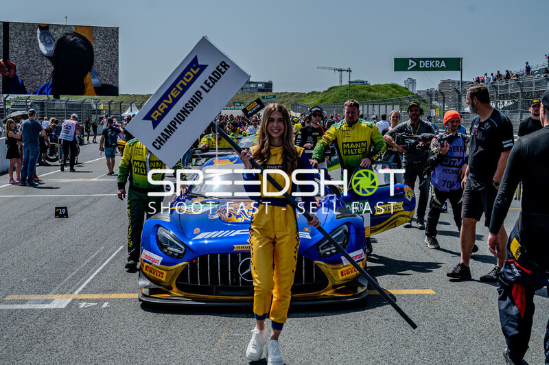Mercedes-AMG GT3 #80 von Maro Engel (Mercedes-AMG Team Winward) auf der Startaufstellung am Circuit Zandvoort