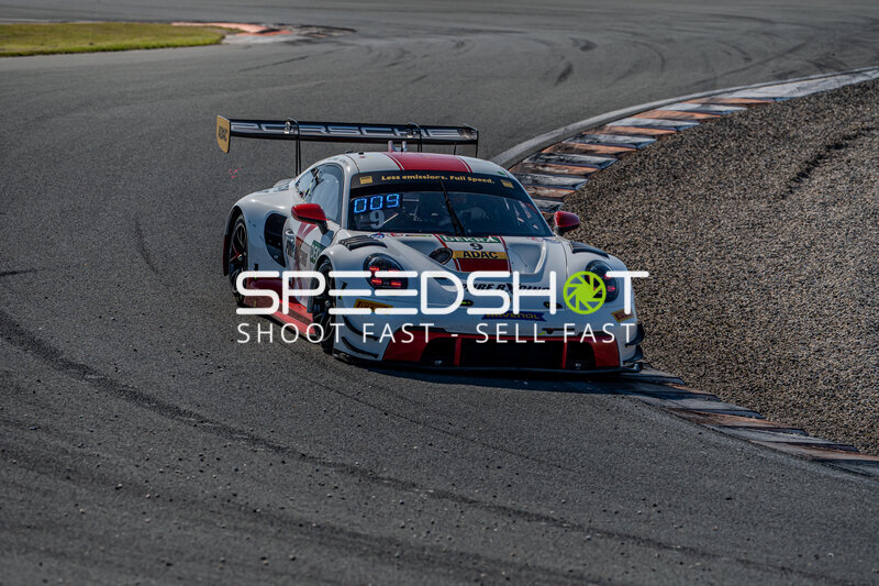 Porsche 911 GT3 R #94 von PURE RXCING auf Circuit Park Zandvoort