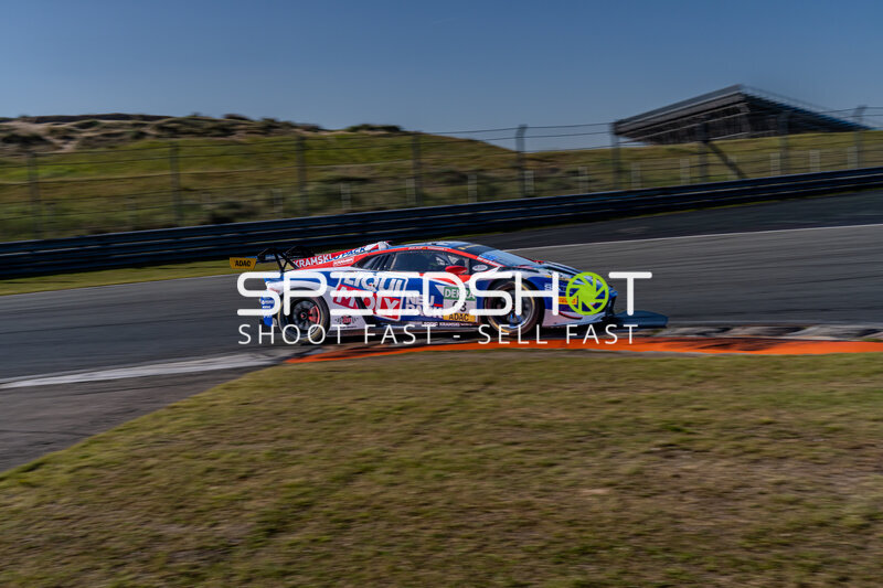 Lamborghini Huracán GT3 Evo 2 #63 von Liqui Moly Team Engstler auf Circuit Park Zandvoort