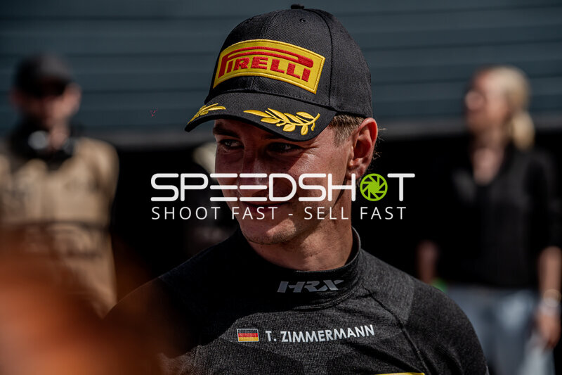 Tim Zimmermann (#11, BMW M4 GT3 Evo, FK Performance Motorsport) im Fahrerlager