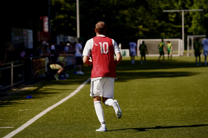 Florian Liebelt (#10; FV Wiehl) läuft über den Platz