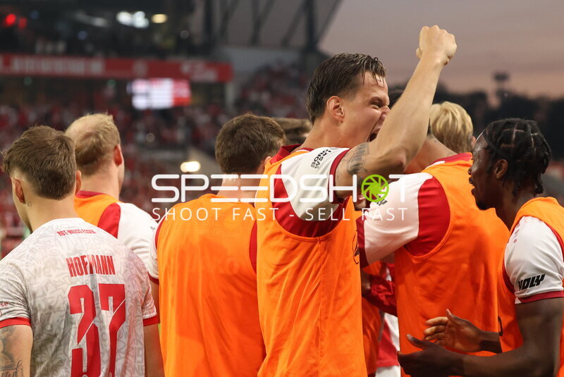 Jubel bei 25; Rot-Weiss Essen und Torben Müsel (26; Rot-Weiss Essen)