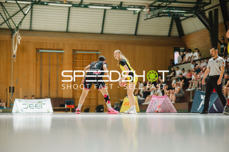 Spielszene MTV Stuttgart u16 gegen TSV Jahn München u16w in Stuttgart